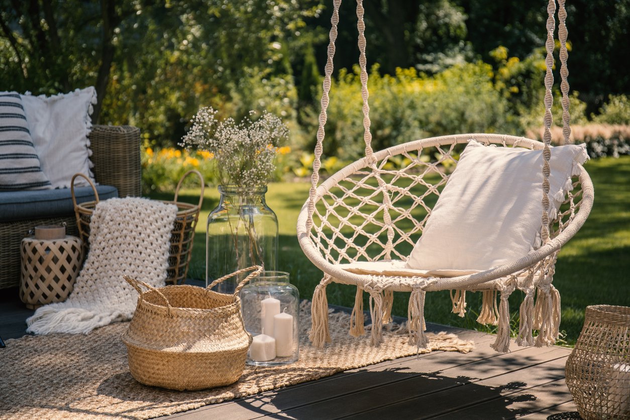 The Latest Trends in Outdoor Living Spaces