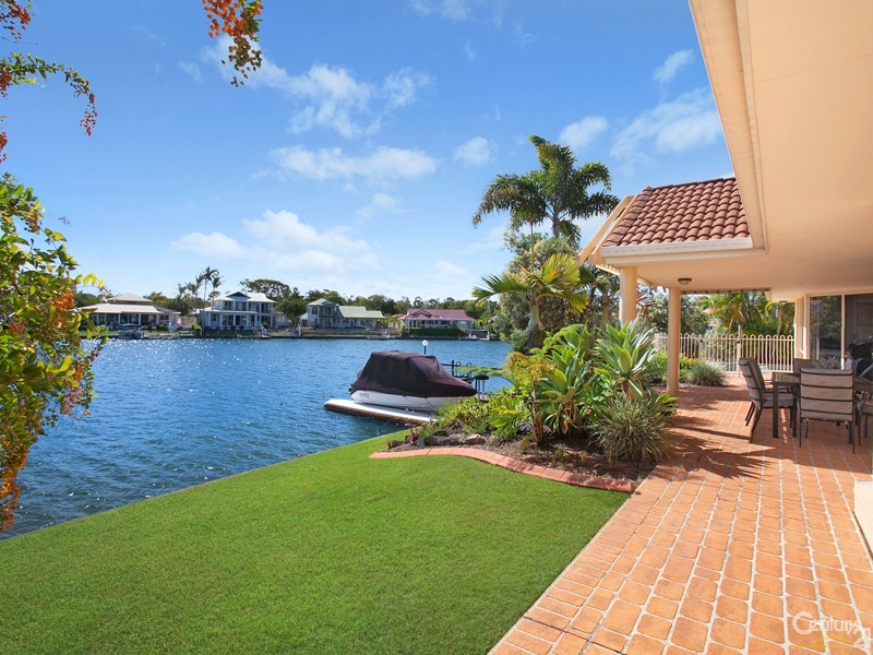 26 Seamount Quay, Noosa Waters Sold by Century 21 Conolly Hay Group - image 1