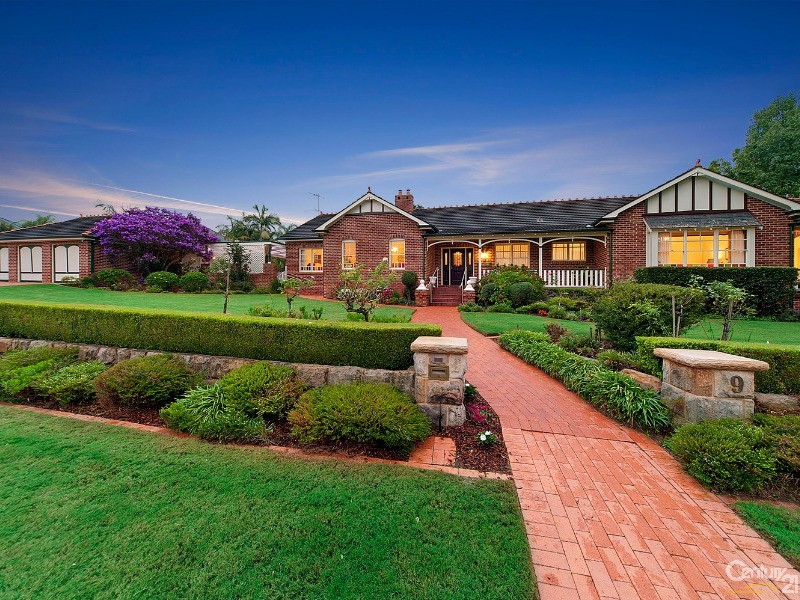 9 Governor Phillip Place West Pennant Hills